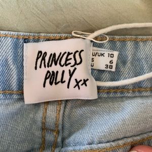 Princess Polly light wash mom jeans. Never worn